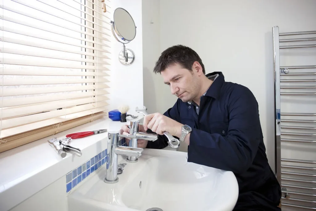 bathroom plumbing leaks