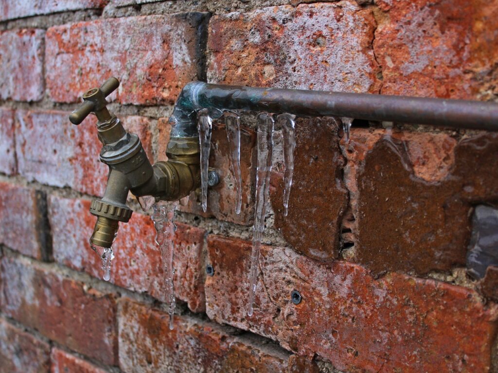 outdoor pipe leaks